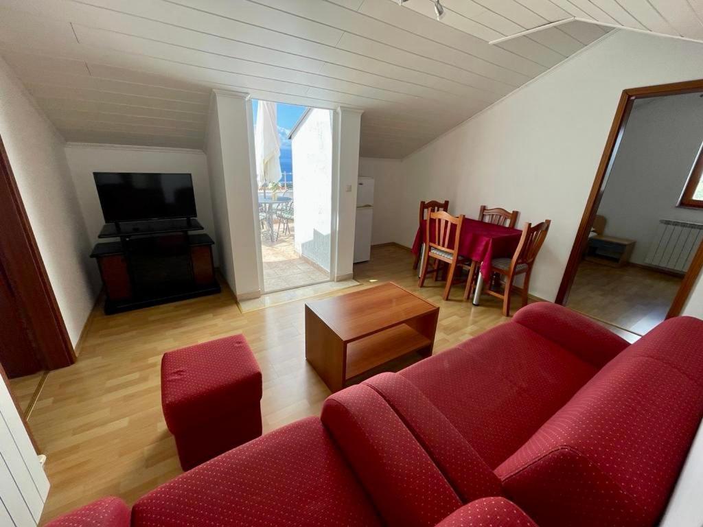 Apartments Hanka Njivice Ngoại thất bức ảnh