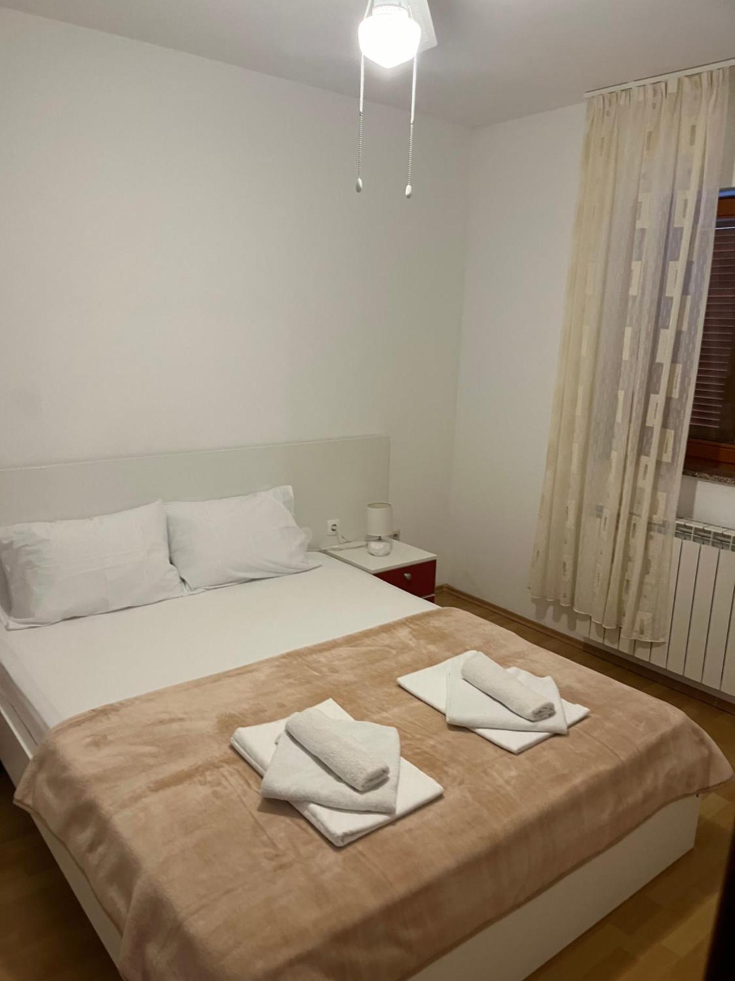 Apartments Hanka Njivice Ngoại thất bức ảnh